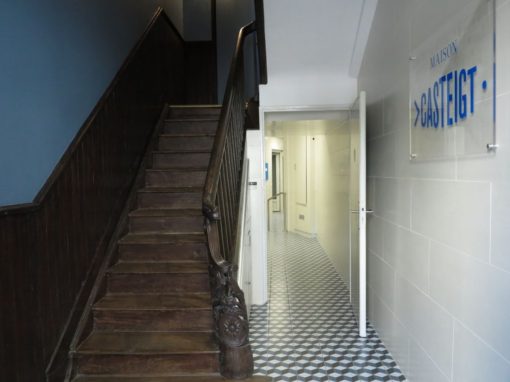 HALL D’IMMEUBLE ET ENTRÉE LABO « MAISON CASTEIGT »