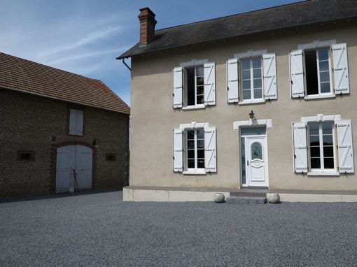 RÉNOVATION COMPLÈTE D’UNE BELLE BÉARNAISE / BUROS